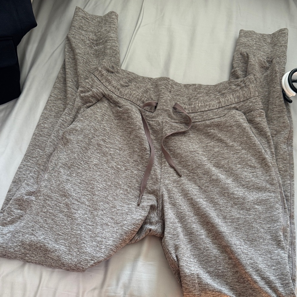 Balance Heathered Brown joggers